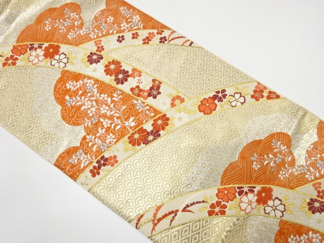 流水に花唐草・古典柄織り出し　袋帯